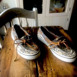 Sperry Top-siders Girl’s sz.1, leopard print with sequence shimmer! EUC!!